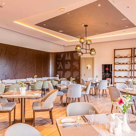 Hilton Garden Inn Samarkand Afrosiyob Exteriör bild