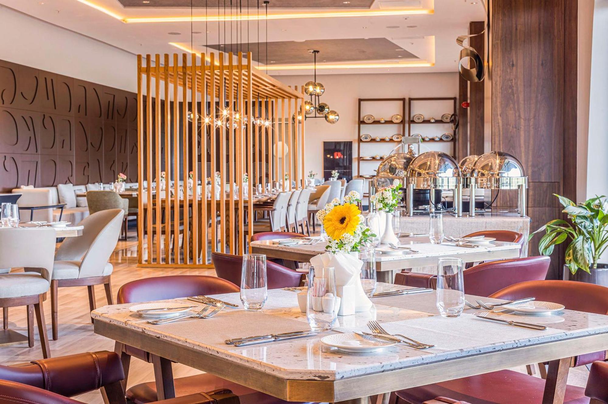 Hilton Garden Inn Samarkand Afrosiyob Exteriör bild