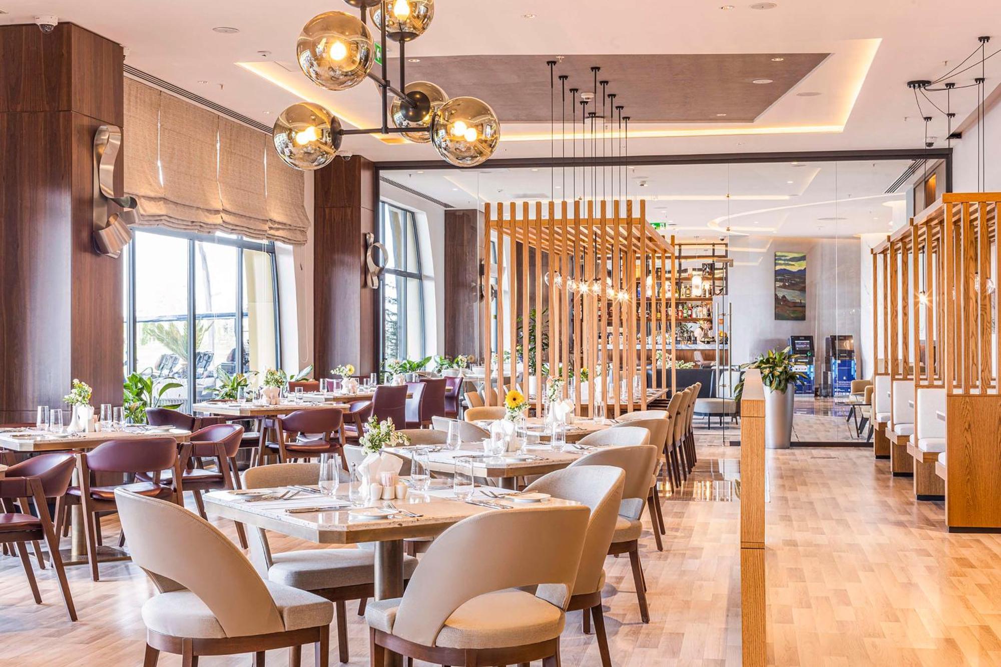Hilton Garden Inn Samarkand Afrosiyob Exteriör bild