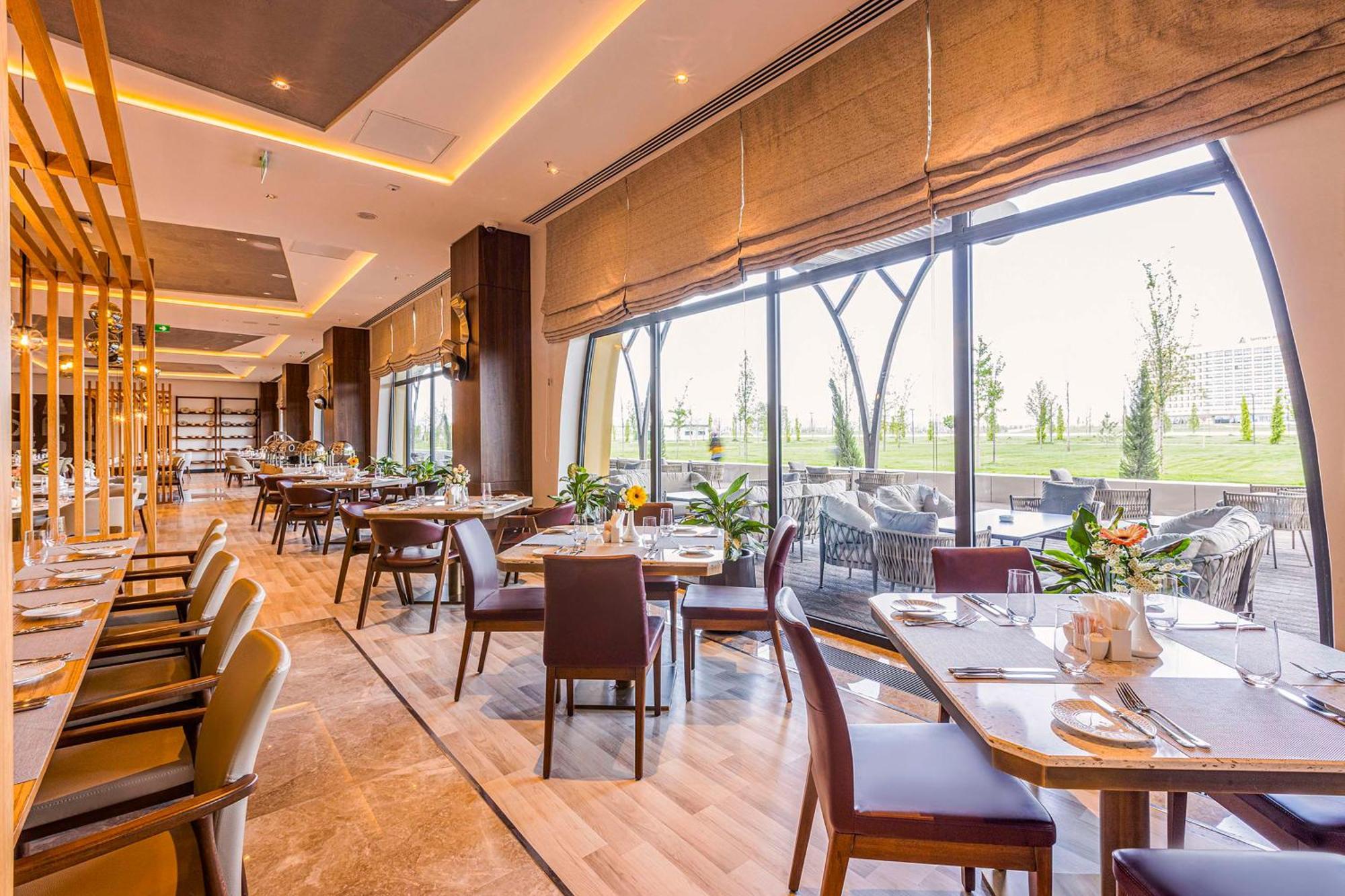 Hilton Garden Inn Samarkand Afrosiyob Exteriör bild
